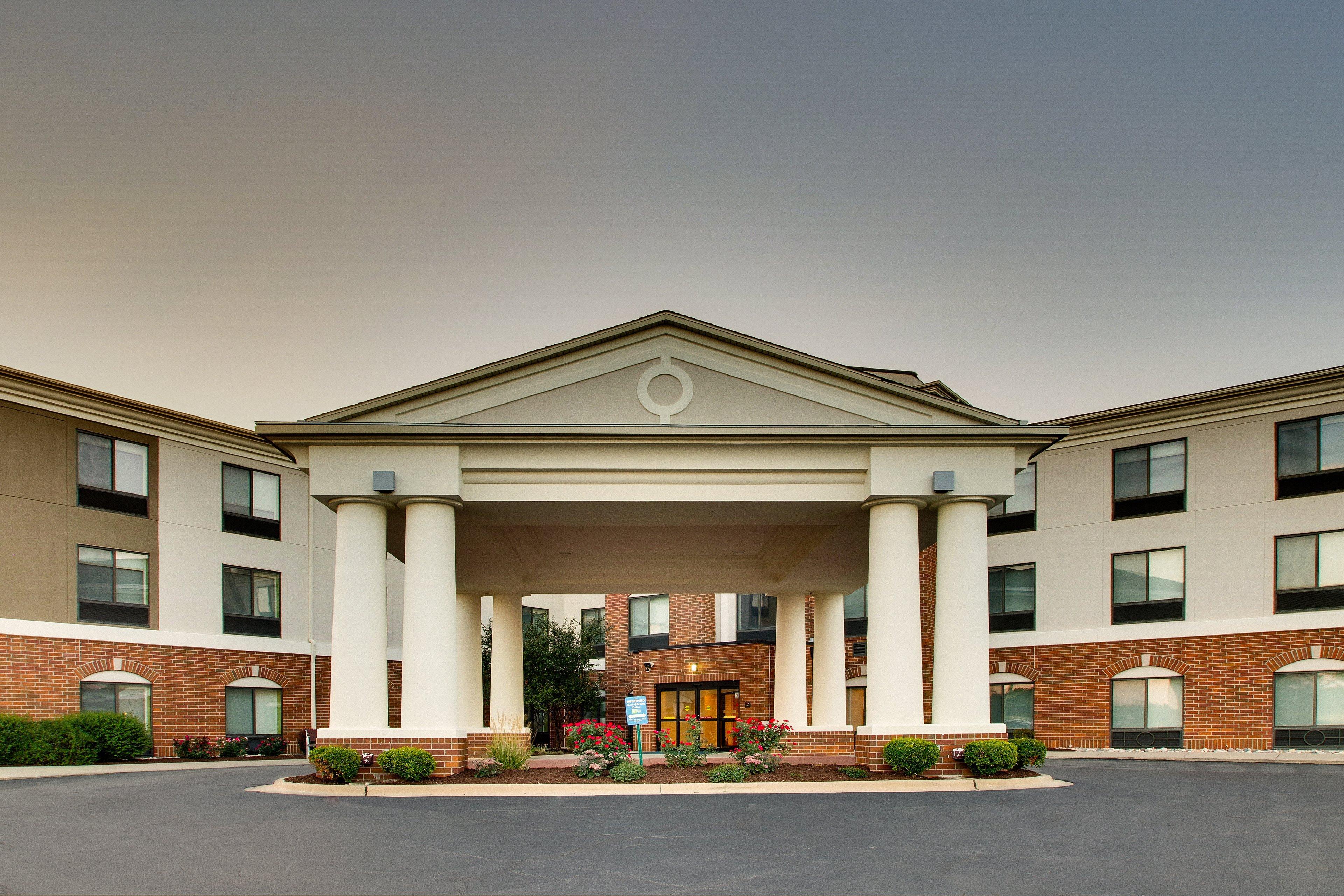 Holiday Inn Express Hotel & Suites Morris By Ihg Zewnętrze zdjęcie